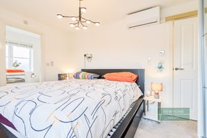 Photo 25- click for photo gallery